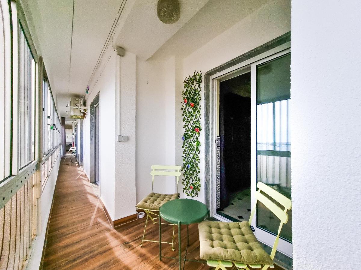 Flh Faro Family Flat With Balcony Leilighet Eksteriør bilde